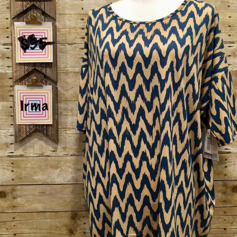 LuLaRoe Irma Top